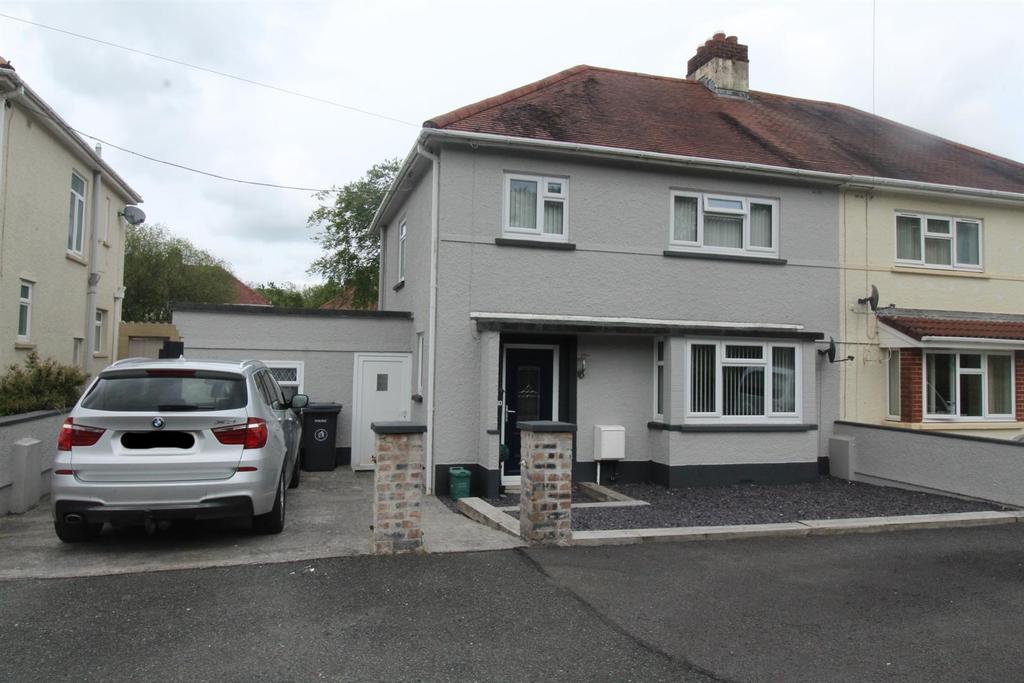 Dyffryn Road, Ammanford 3 bed semidetached house £177,500