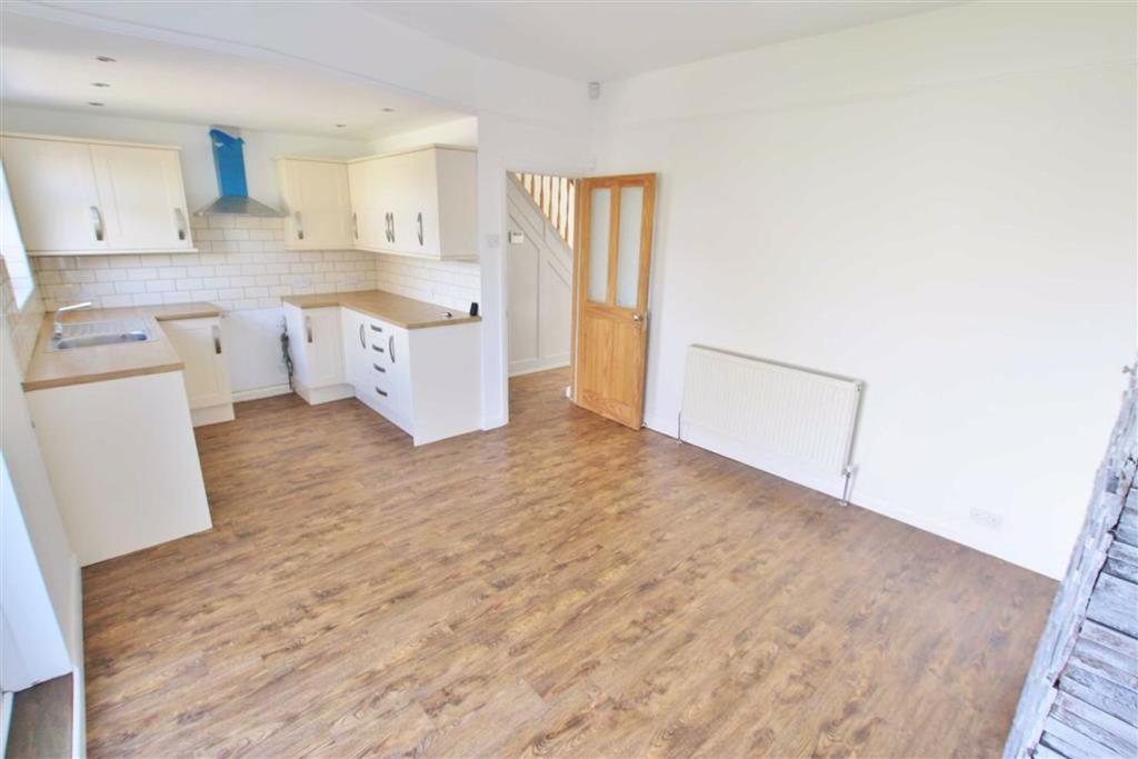 Westbury Road, Southend On Sea, Essex 3 bed end of terrace house £