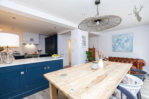 107 Centre Drive, Epping, CM16 4JD