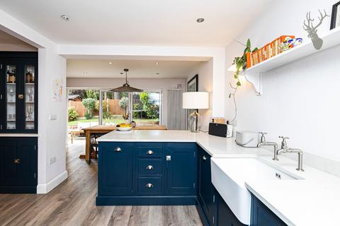 107 Centre Drive, Epping, CM16 4JD