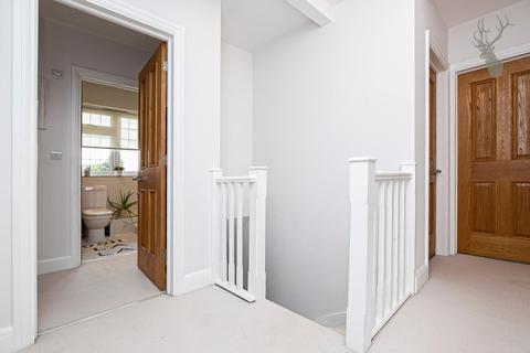107 Centre Drive, Epping, CM16 4JD