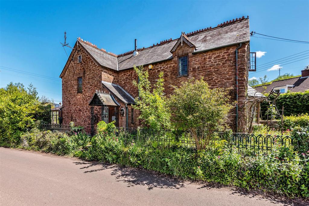 Roadwater, Watchet 3 bed detached house £425,000