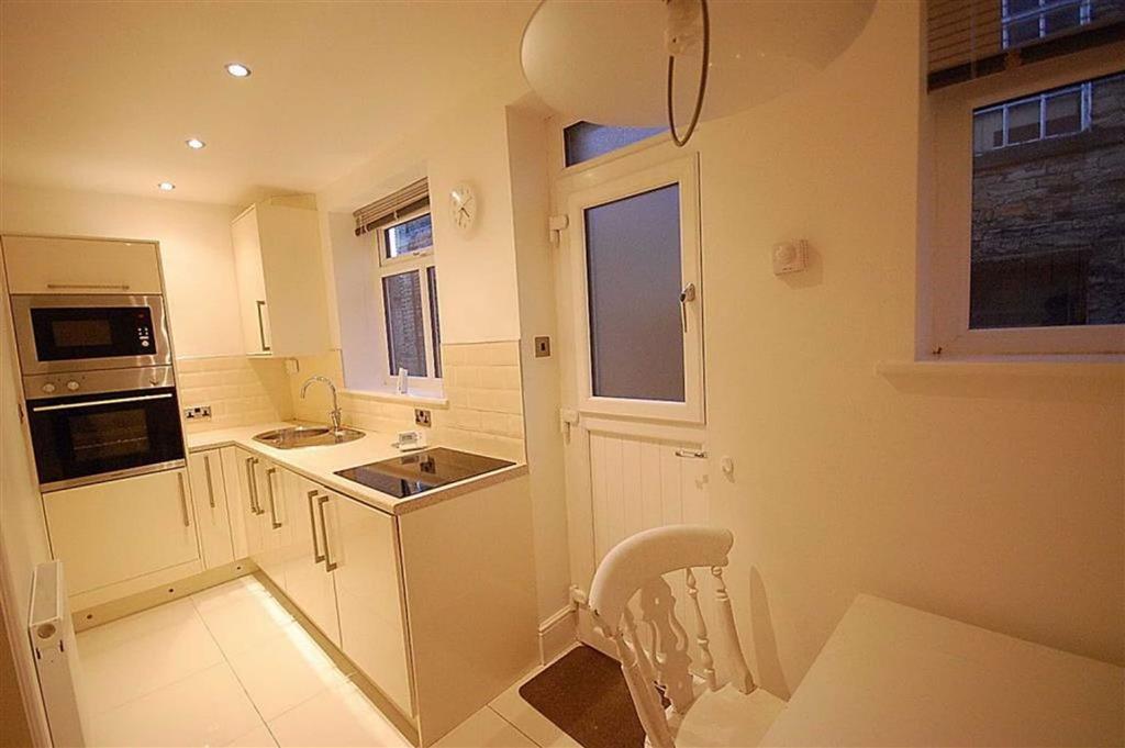 New Street, Kirkheaton, Huddersfield, HD5 2 bed terraced house £530