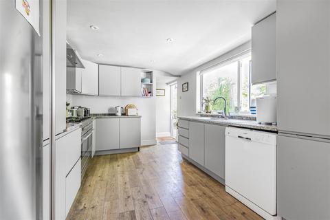 31 Ditton Road, Surbiton, KT6 6RE