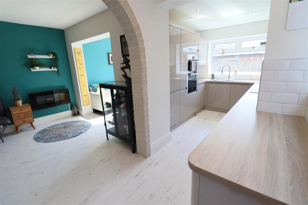 Northolme Road, Hessle 3 bed semidetached house £199,950