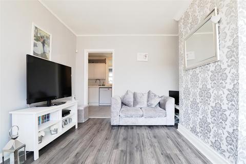 32 Sunland Avenue, Bexleyheath, DA6 8LP