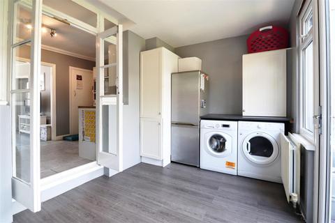 32 Sunland Avenue, Bexleyheath, DA6 8LP