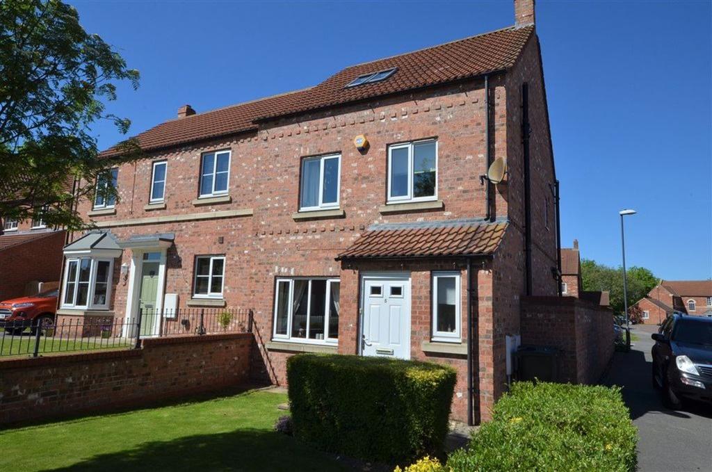 Moorland Way, Sherburn In Elmet, LS25 4 bed semidetached house £950
