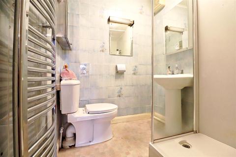 79 Appledore Avenue, Bexleyheath, DA7 6QJ