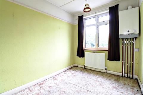 79 Appledore Avenue, Bexleyheath, DA7 6QJ