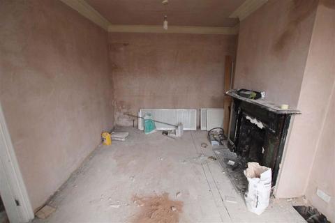 2 bedroom house for sale - St Ives Grove, Armley, Leeds, West Yorkshire, LS12