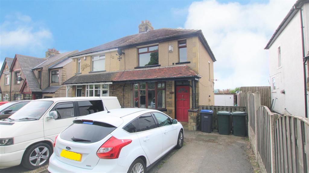 Cooper Lane, Horton Bank Top, Bradford 3 bed semidetached house £140,000