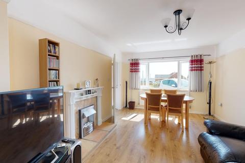 42 Ford Close, Herne Bay, CT6 8AN