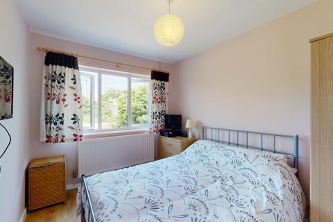 42 Ford Close, Herne Bay, CT6 8AN