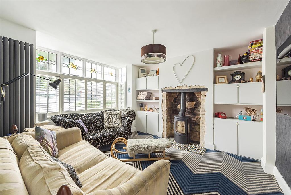 Elm Drive, St. Albans 5 bed semidetached house £1,100,000