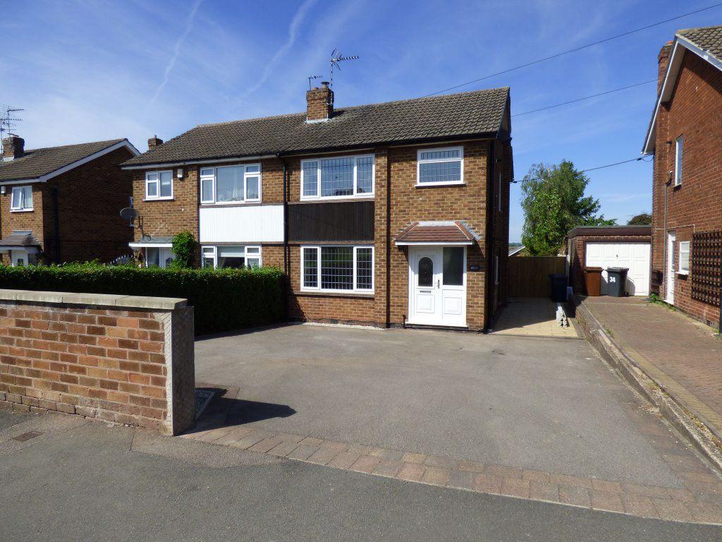 Shaftesbury Avenue, Sandiacre. NG10 5GU 3 bed semidetached house £875 pcm (£202 pw)
