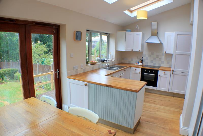 Cheviot Road, West Norwood, SE27 4 bed terraced house £2,250 pcm (£519 pw)