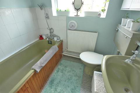 61 Howarth Road, London, SE2 0UL