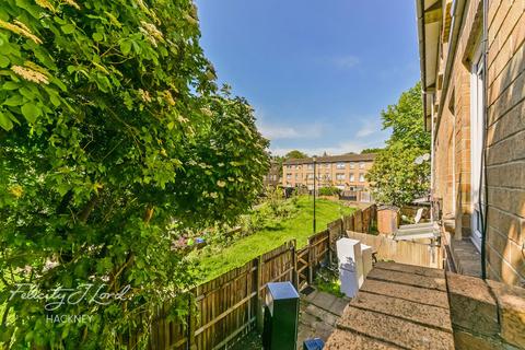 26 Foxley Close, London, E8 2JN