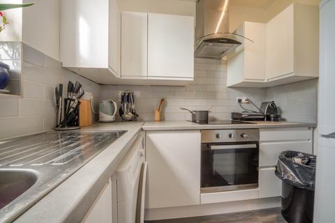 44a Mandeville Road, Enfield, EN3 6SL