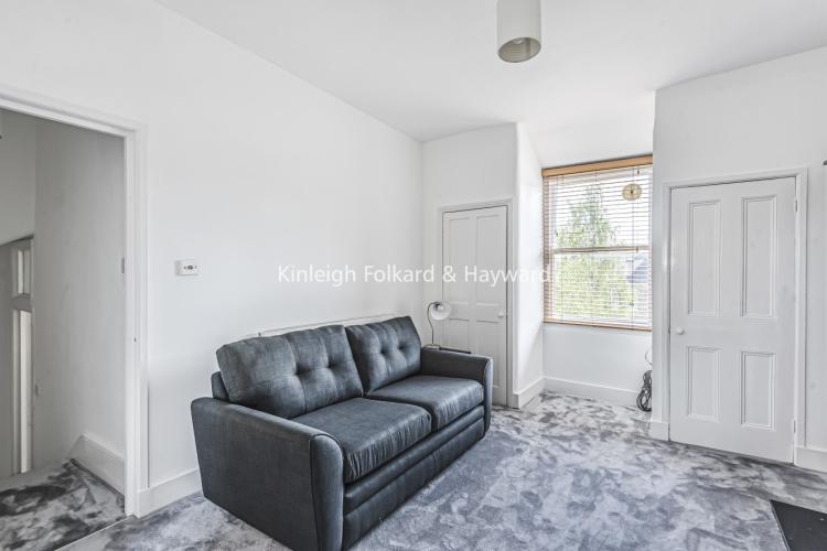 Denton Road Crouch End N8 1 bed flat £1,300 pcm (£300 pw)