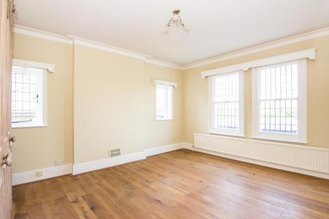 undefined, Surbiton,  Surrey,  KT6