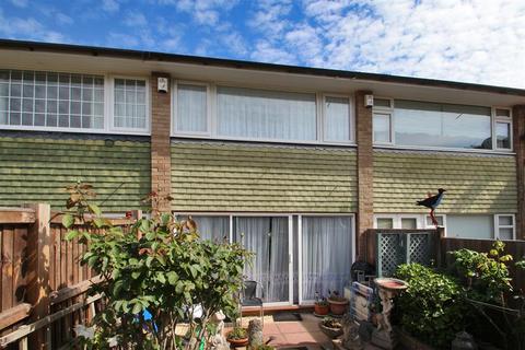 6 Neville Close, Sidcup, DA15 7HF