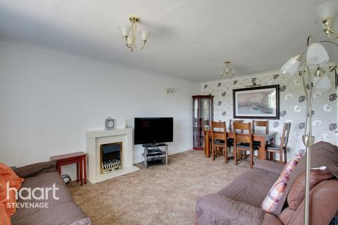 9 Hazelmere Road, Stevenage, SG2 8RX