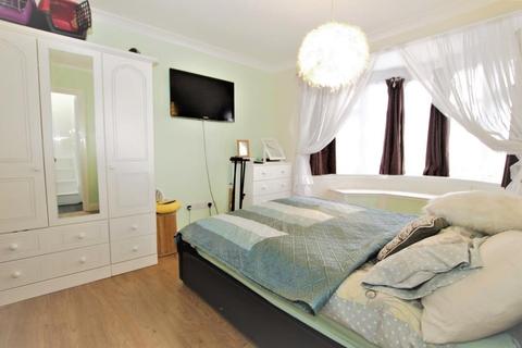 45 Elmsleigh Avenue, Harrow, HA3 8HX
