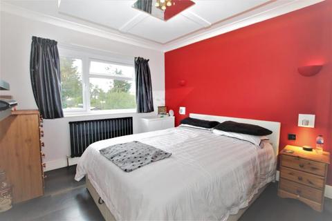 45 Elmsleigh Avenue, Harrow, HA3 8HX
