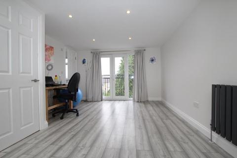 45 Elmsleigh Avenue, Harrow, HA3 8HX
