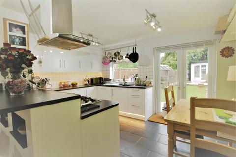45 Elmsleigh Avenue, Harrow, HA3 8HX