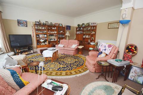5a Berwick Road, Bournemouth, BH3 7BB