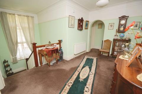 5a Berwick Road, Bournemouth, BH3 7BB