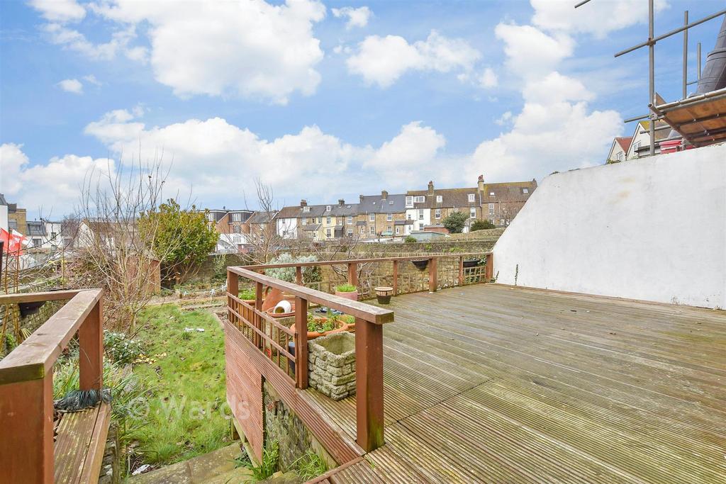 Patio / Decking