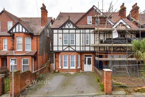 5 bedroom semi-detached house for sale, Park Avenue, Dover, Kent