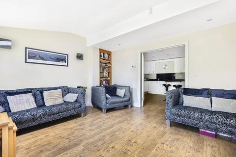 13 Pickering Place, Guildford, GU2 8AH
