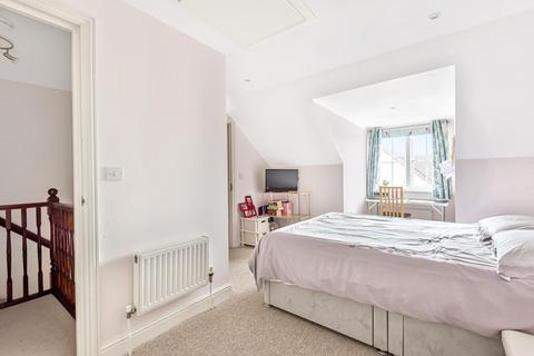 13 Pickering Place, Guildford, GU2 8AH