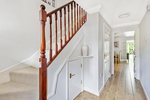 13 Pickering Place, Guildford, GU2 8AH