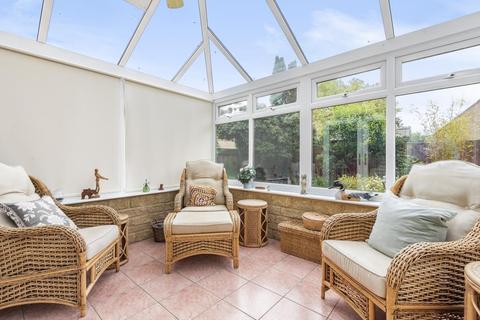 14 Edington Road, Witney, OX28 5YU