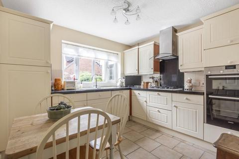 14 Edington Road, Witney, OX28 5YU