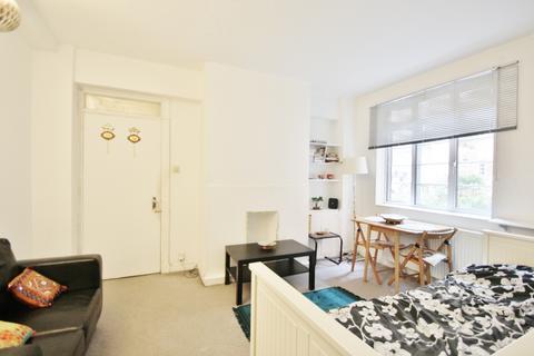 1 bedroom flat to rent, Latymer Court, Hammersmith Road, Hammersmith, W6