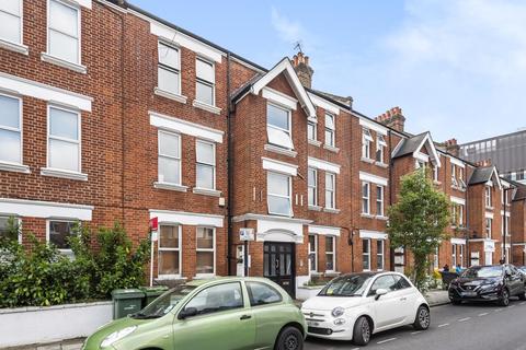 24 Bavent Road, London, SE5 9RY