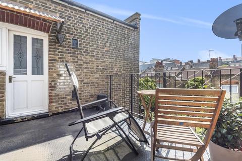 24 Bavent Road, London, SE5 9RY