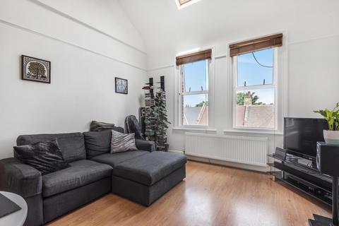 24 Bavent Road, London, SE5 9RY