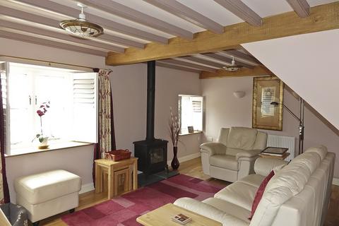 Ty Saer Coed Hillside Road, Llangattock, Crickhowell, NP8 1HU