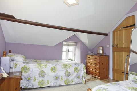 Ty Saer Coed Hillside Road, Llangattock, Crickhowell, NP8 1HU