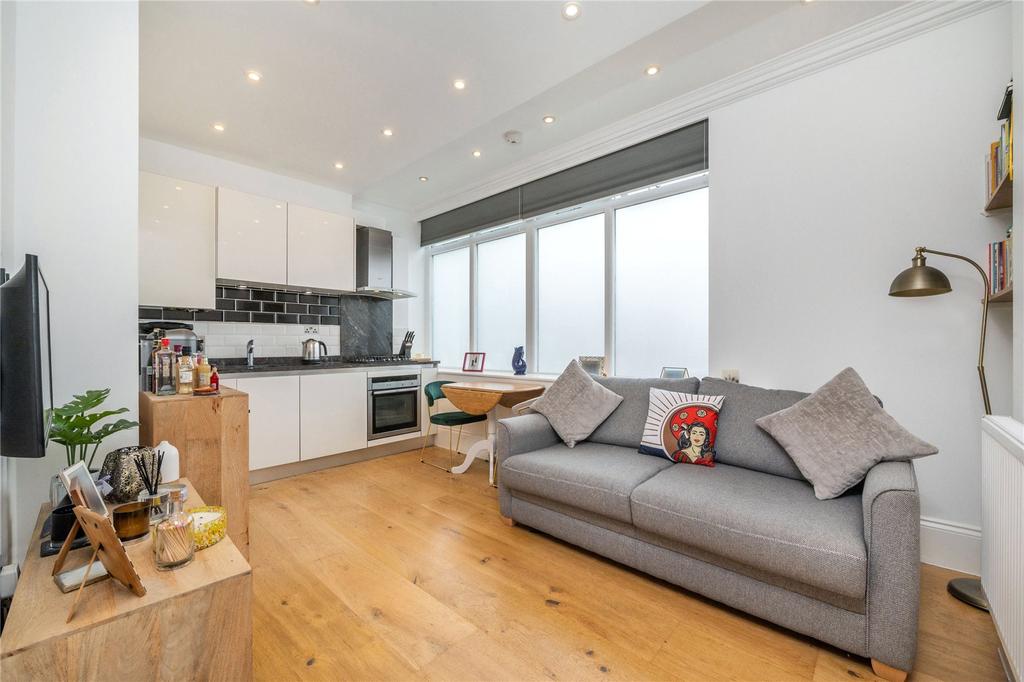 Mackenzie Road, Islington, London 1 bed flat - £325,000