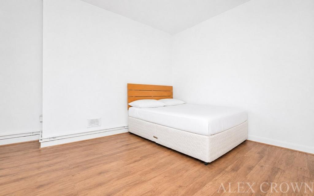 Apartment in London - View 2