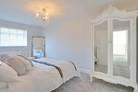 5 Harcourt Way, South Godstone, Godstone, RH9 8HS